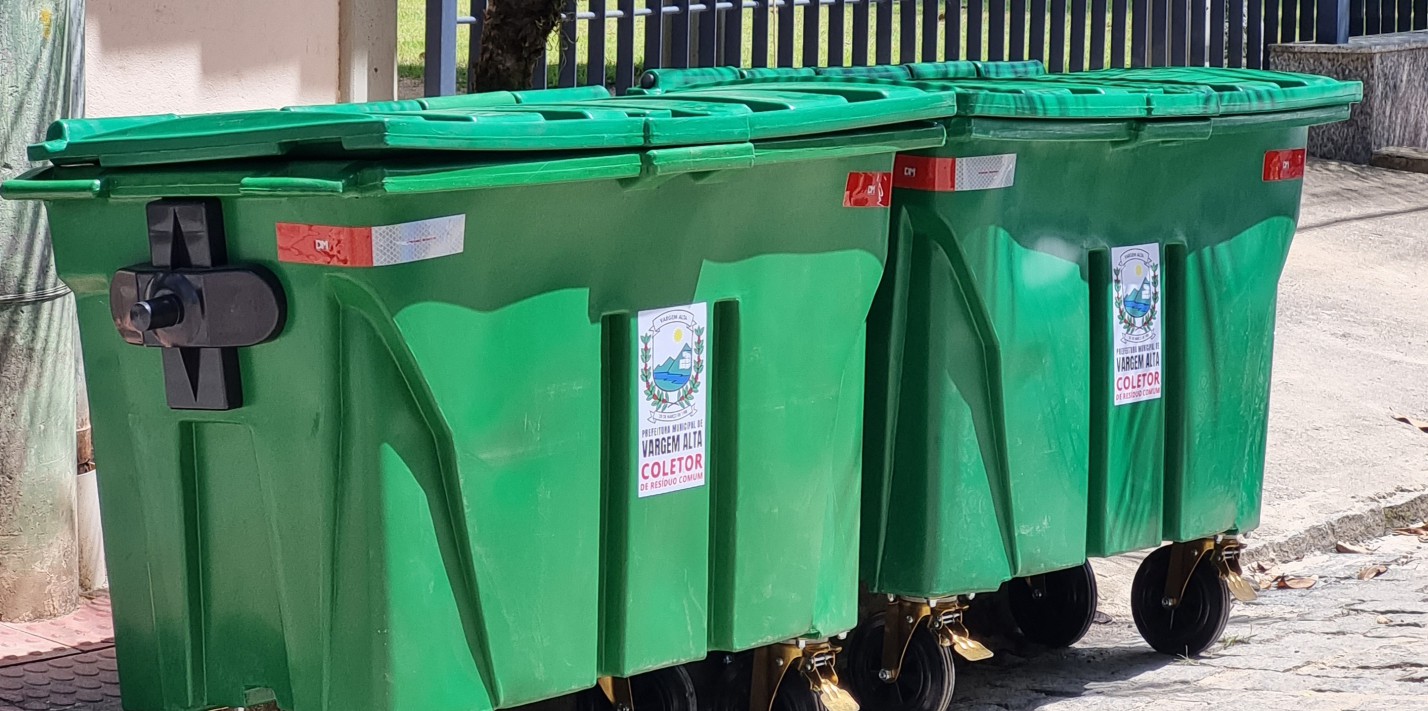 Prefeitura de Vargem Alta inicia substituição de contentores de lixo
